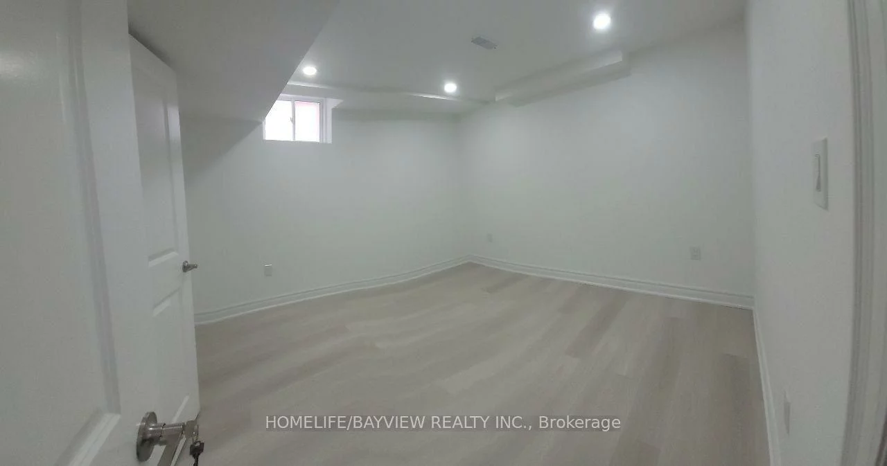 22, Hodgson, Bradford, Bradford West Gwillimbury