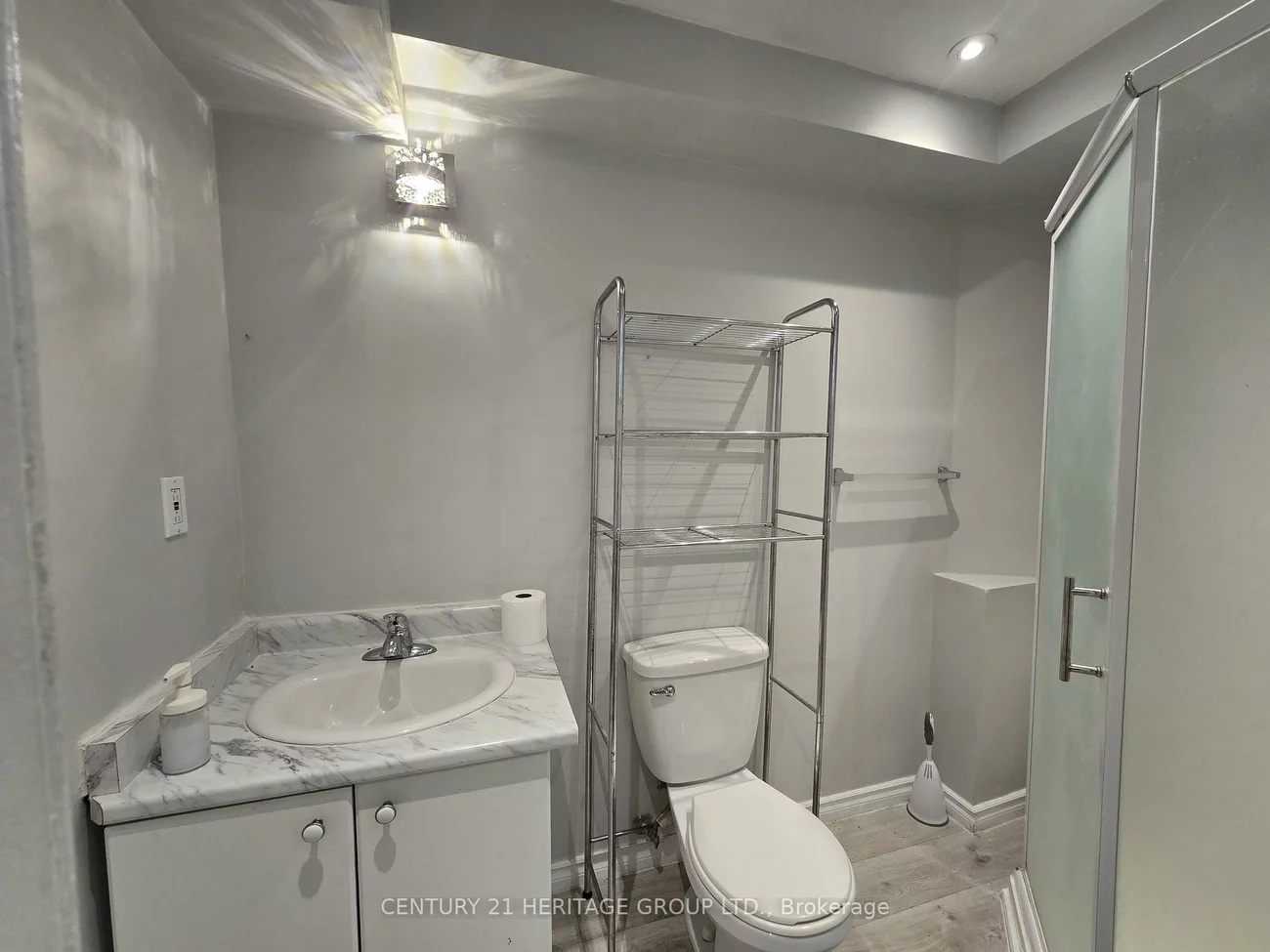 37, Luisa, Bradford, Bradford West Gwillimbury