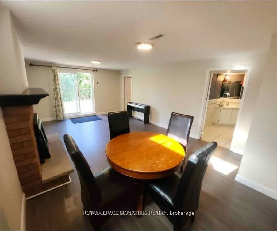 304, Orsi, Bradford, Bradford West Gwillimbury