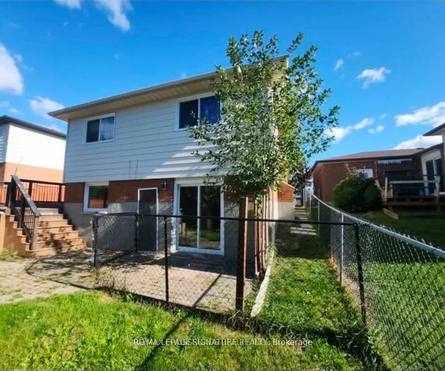304, Orsi, Bradford, Bradford West Gwillimbury