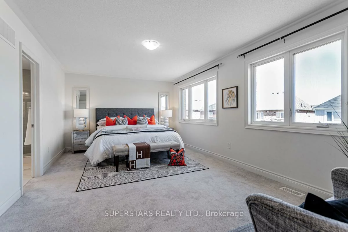 11, Empire, Bradford, Bradford West Gwillimbury