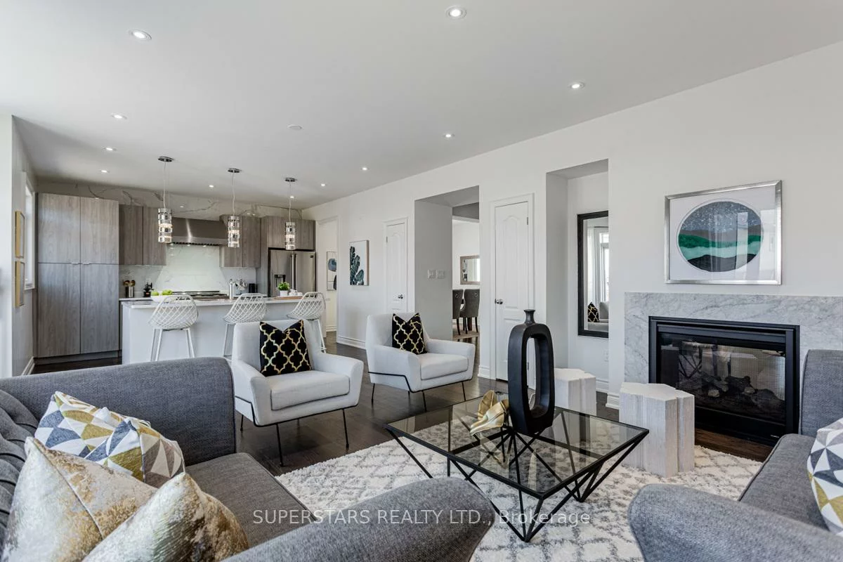 11, Empire, Bradford, Bradford West Gwillimbury