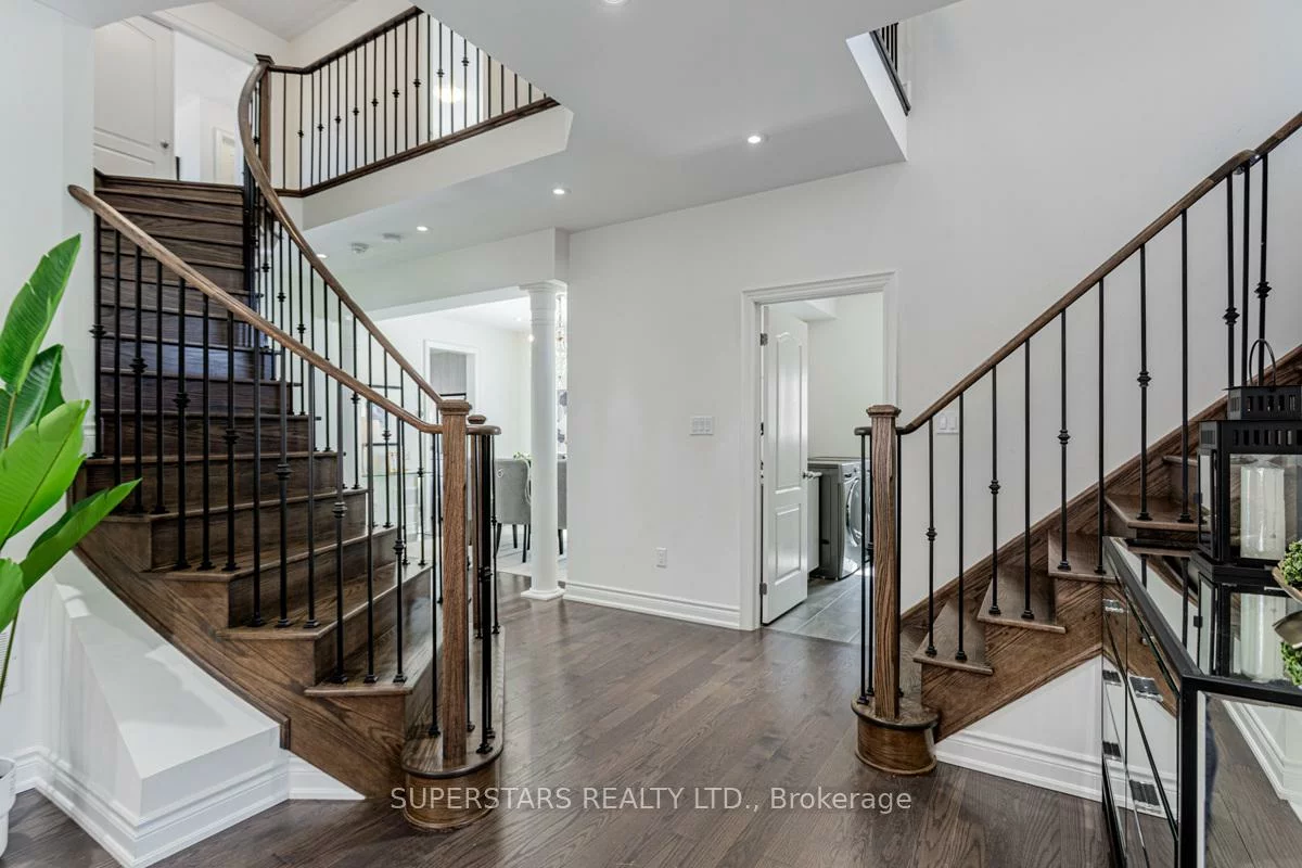 11, Empire, Bradford, Bradford West Gwillimbury