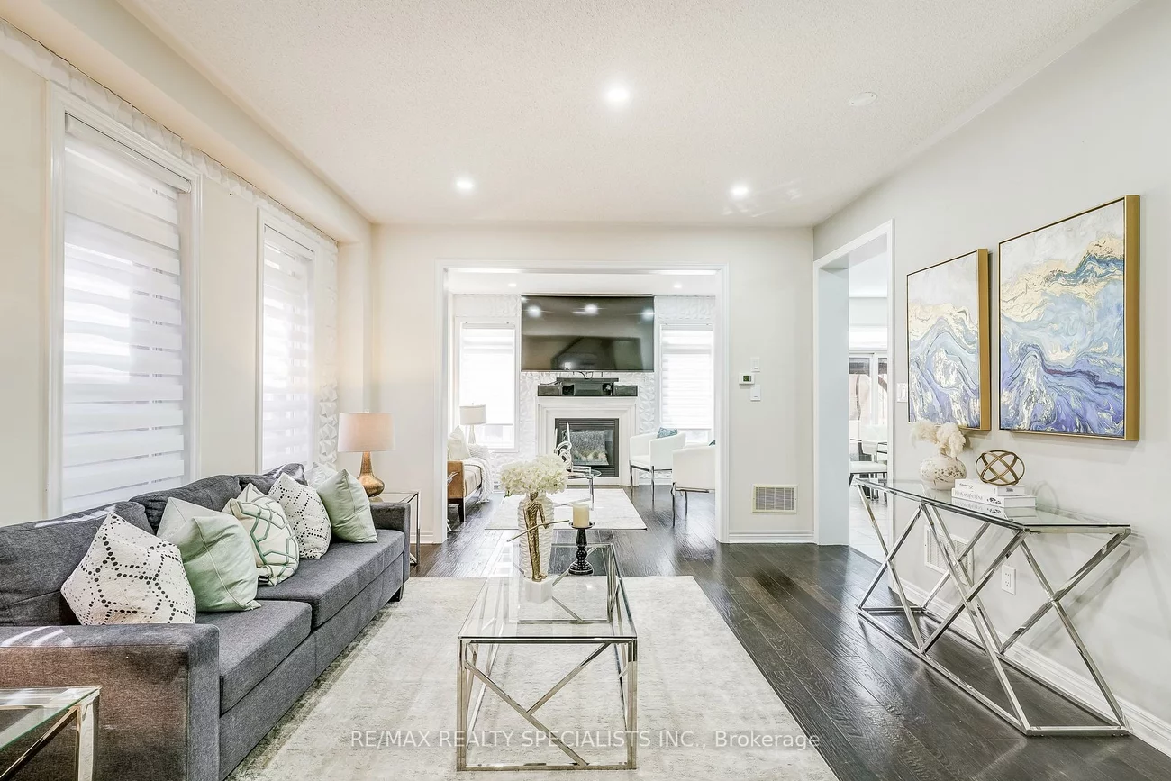 18, Rogers, Bradford, Bradford West Gwillimbury