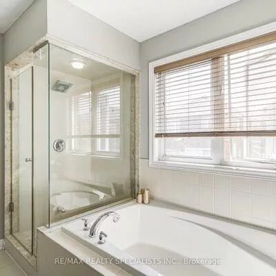 18, Rogers, Bradford, Bradford West Gwillimbury