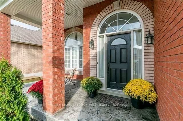 57, Metcalfe, Bradford, Bradford West Gwillimbury