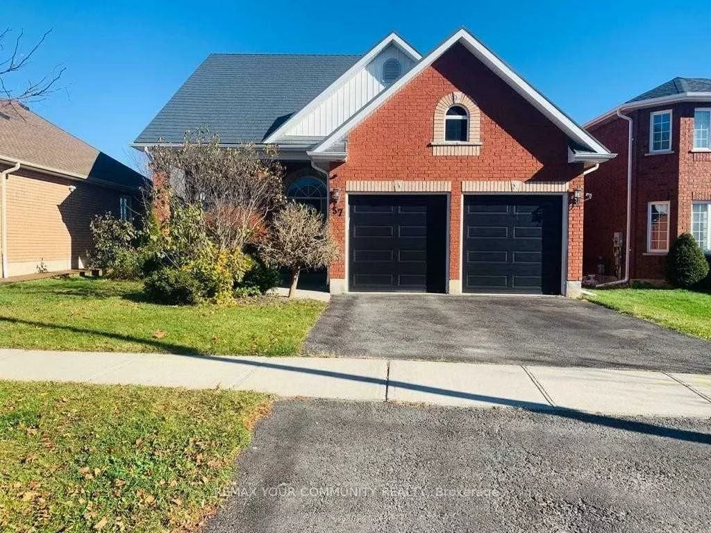 57, Metcalfe, Bradford, Bradford West Gwillimbury