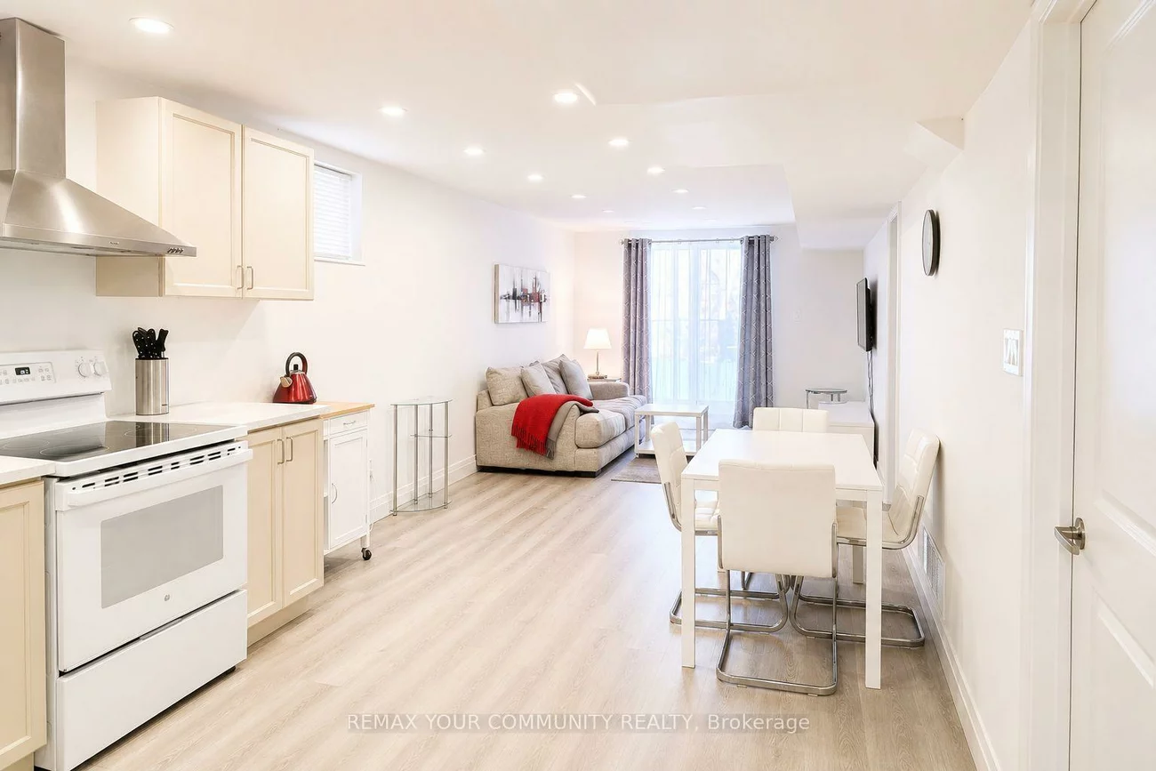 95, Maplegrove, Bradford, Bradford West Gwillimbury