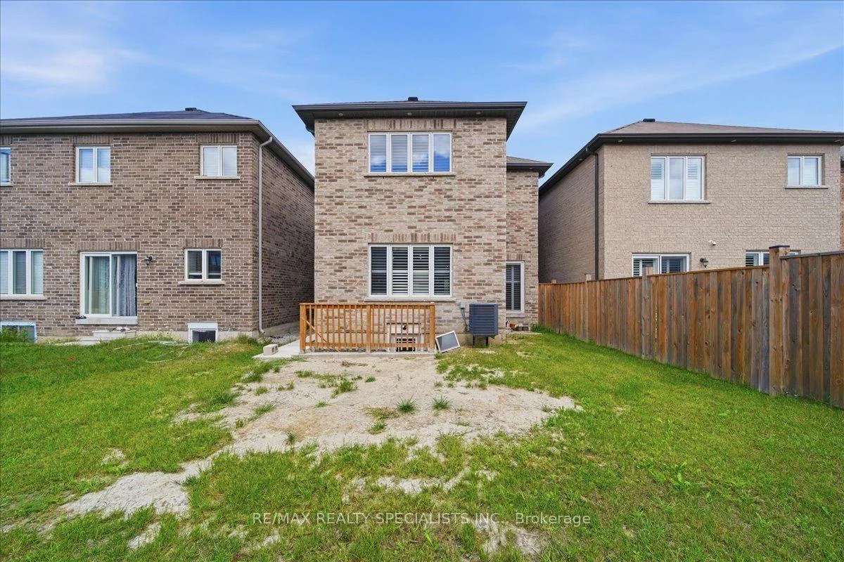 77, Mckenzie, Bradford, Bradford West Gwillimbury