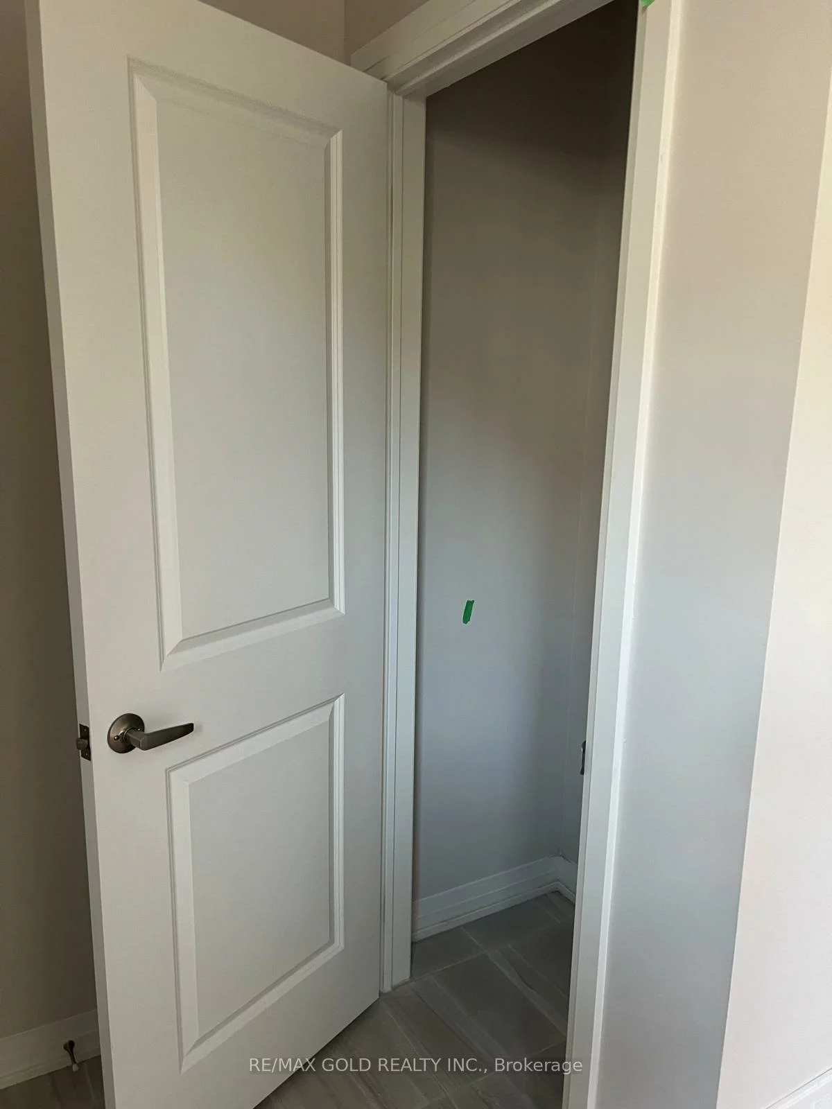 21, Baynes, Bradford, Bradford West Gwillimbury