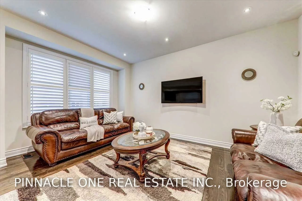 62, Hodgson, Bradford, Bradford West Gwillimbury
