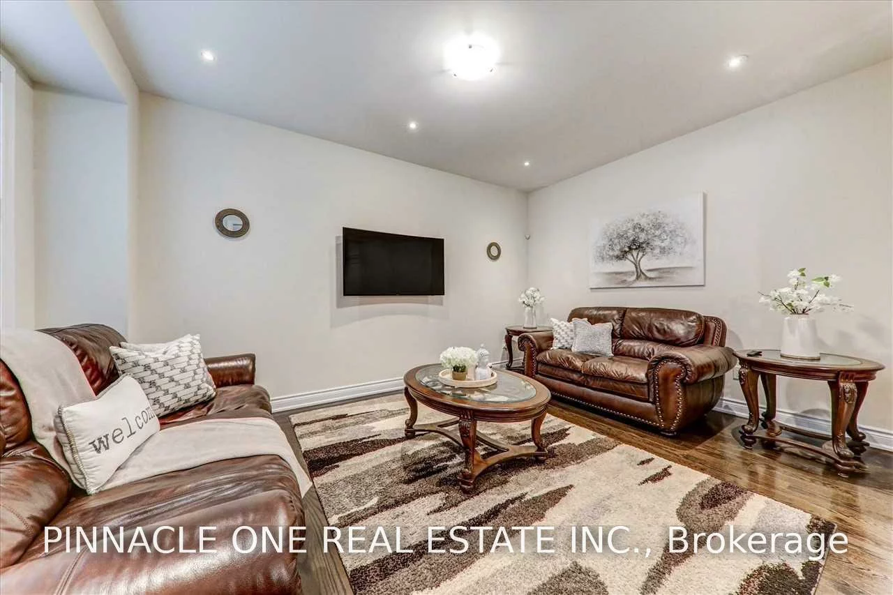 62, Hodgson, Bradford, Bradford West Gwillimbury