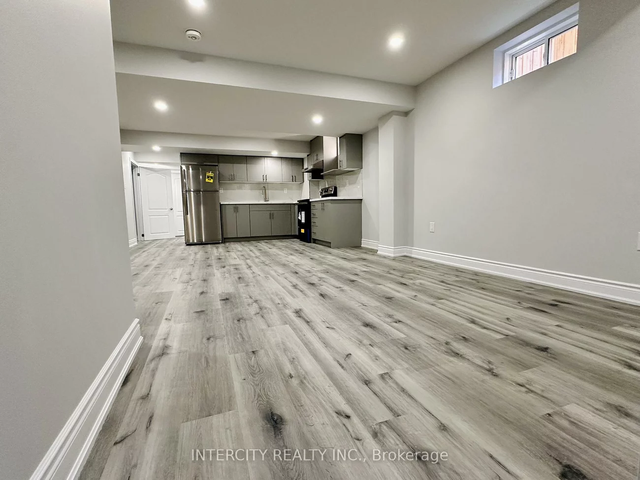 77, Romanelli, Bradford, Bradford West Gwillimbury