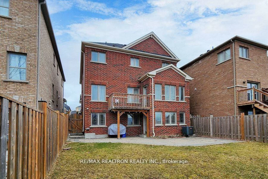 179, Armstrong, Bradford, Bradford West Gwillimbury