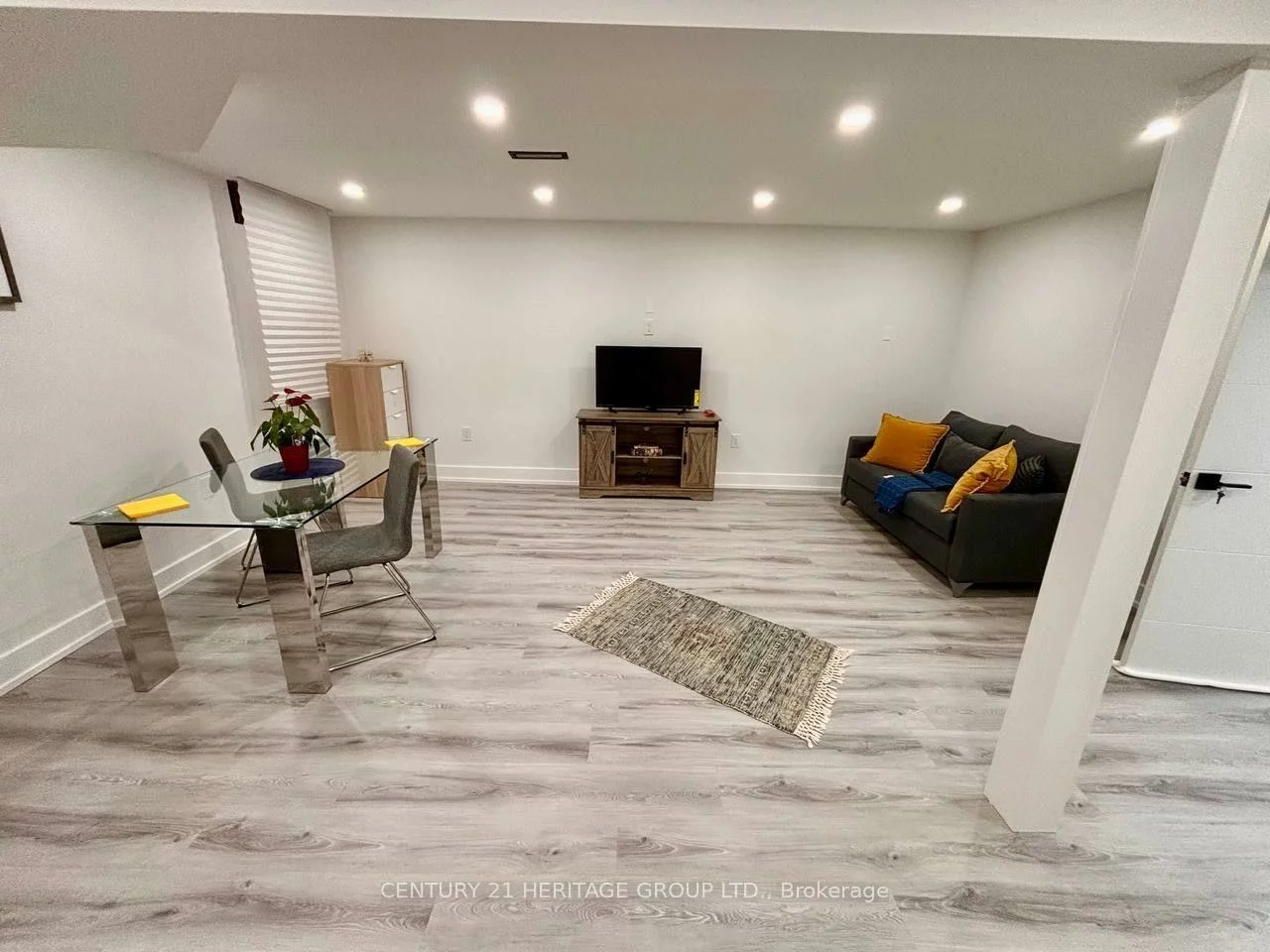 111, Hudson, Bradford, Bradford West Gwillimbury