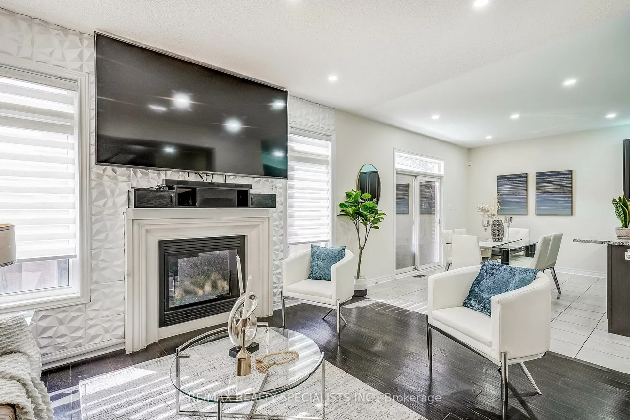 18, Rogers, Bradford, Bradford West Gwillimbury