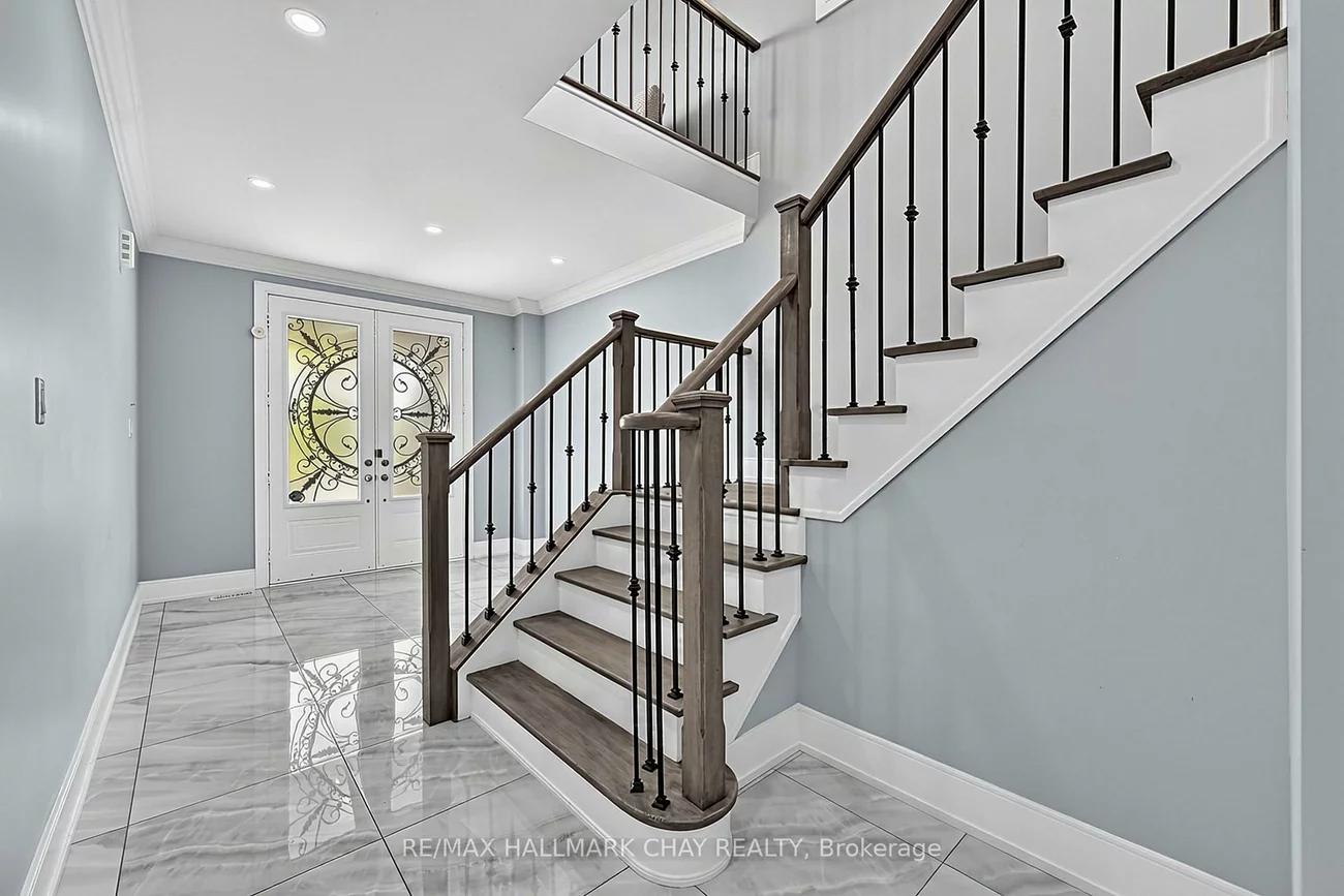 35, Tyndall, Bradford, Bradford West Gwillimbury