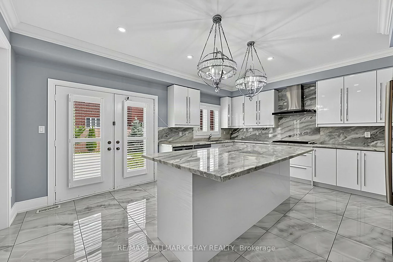 35, Tyndall, Bradford, Bradford West Gwillimbury