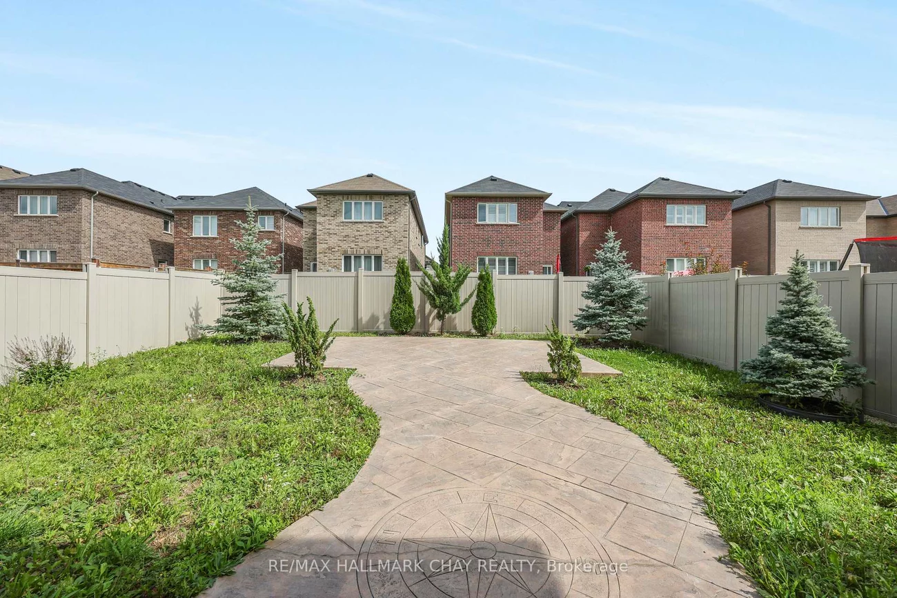 35, Tyndall, Bradford, Bradford West Gwillimbury