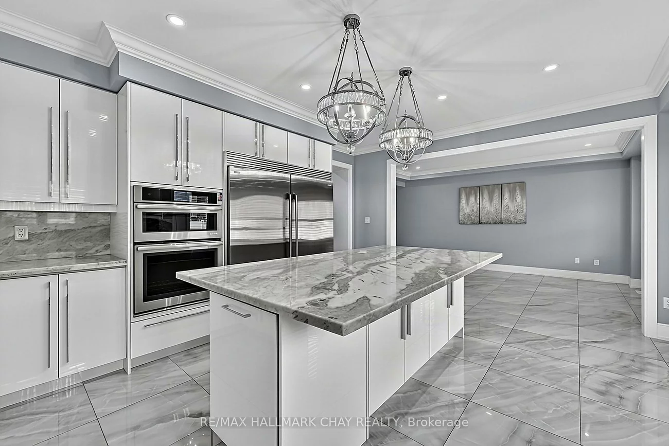 35, Tyndall, Bradford, Bradford West Gwillimbury