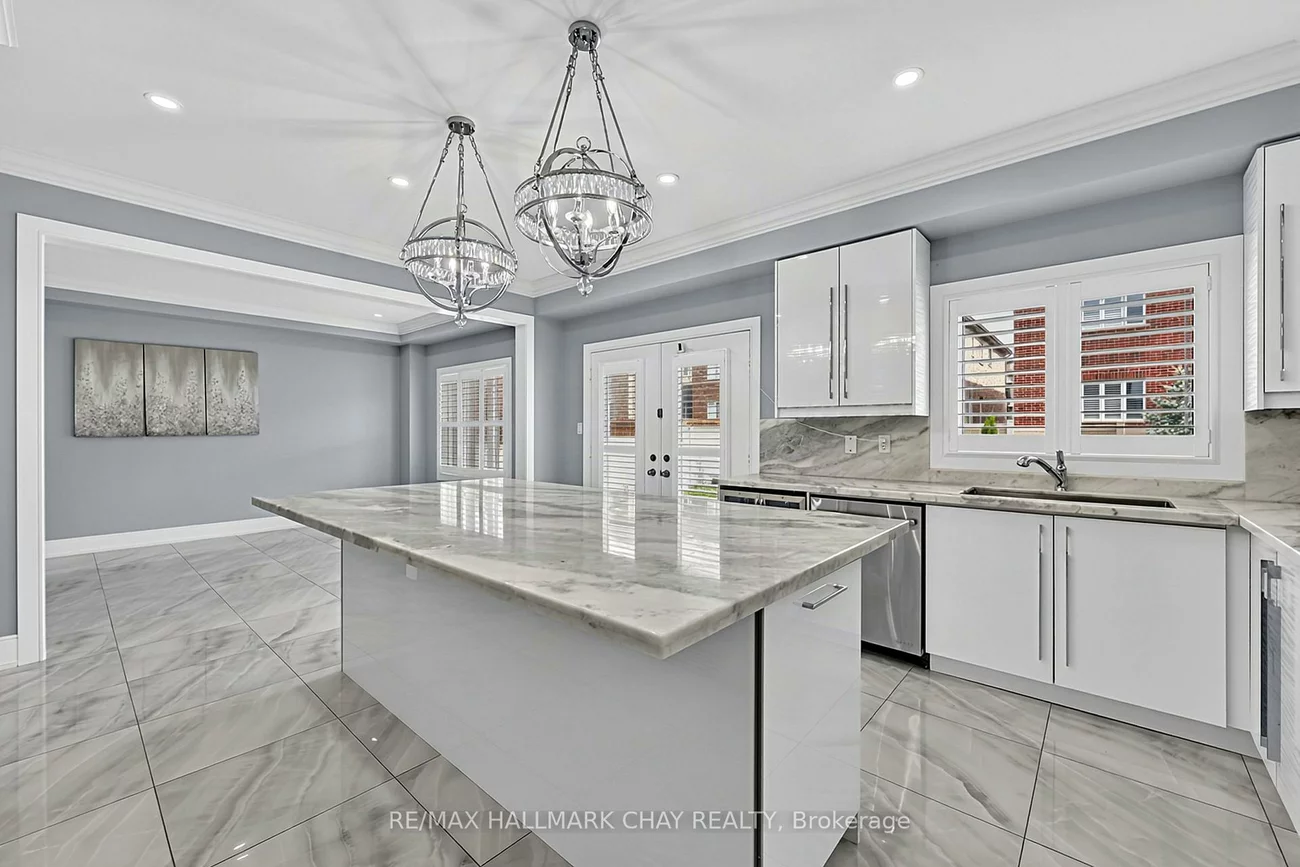 35, Tyndall, Bradford, Bradford West Gwillimbury