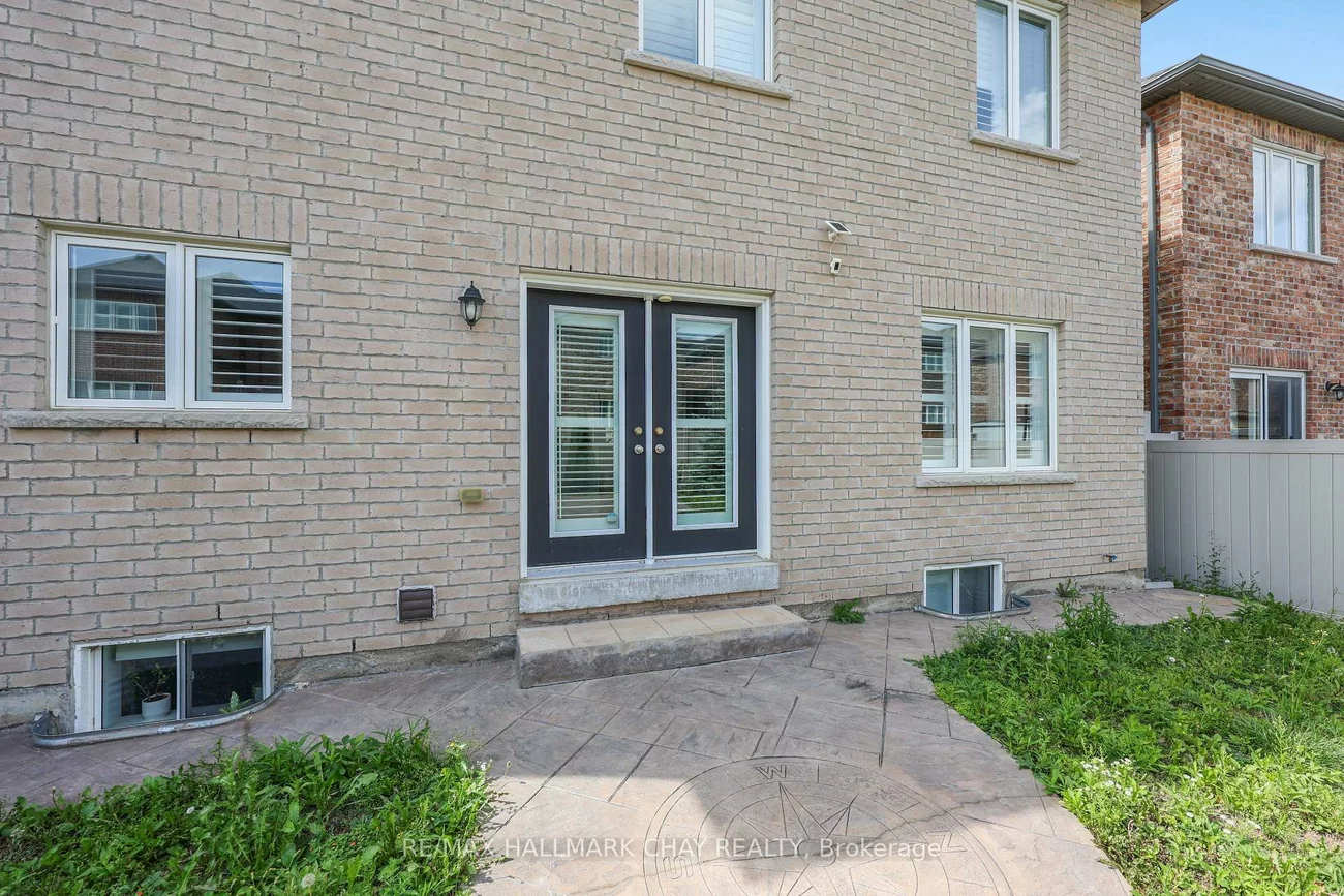 35, Tyndall, Bradford, Bradford West Gwillimbury