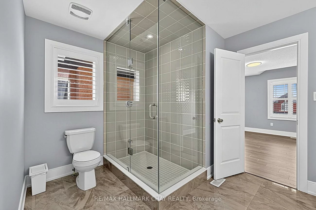 35, Tyndall, Bradford, Bradford West Gwillimbury
