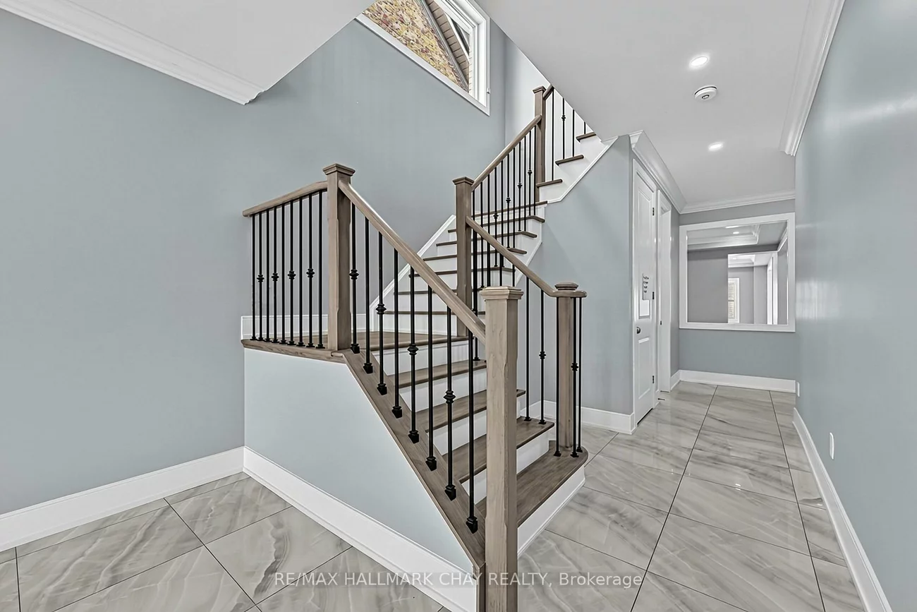 35, Tyndall, Bradford, Bradford West Gwillimbury