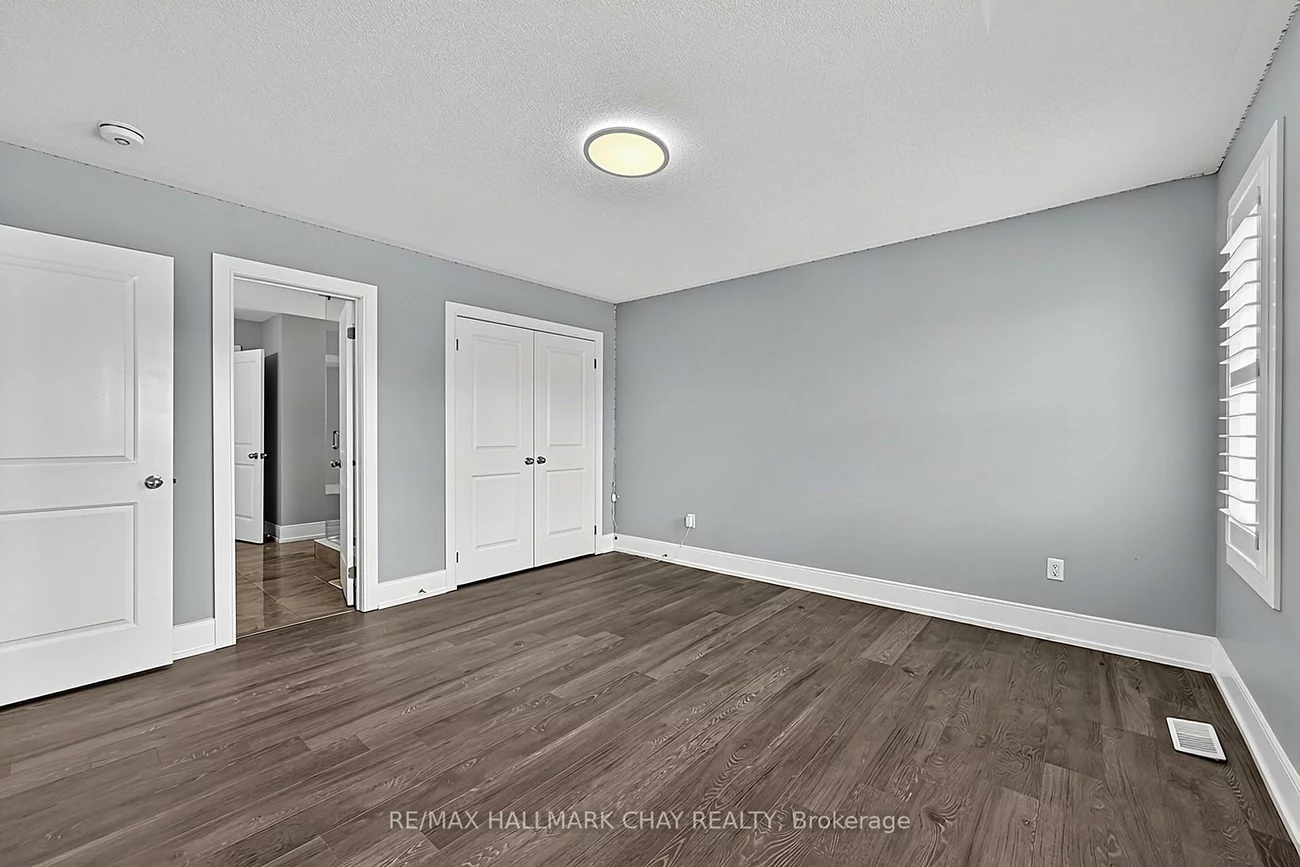 35, Tyndall, Bradford, Bradford West Gwillimbury