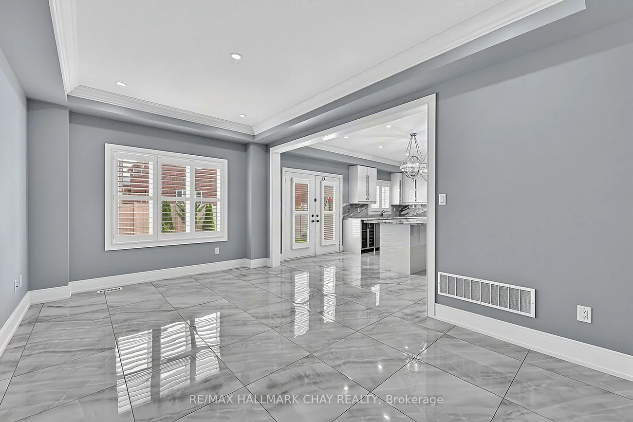 35, Tyndall, Bradford, Bradford West Gwillimbury