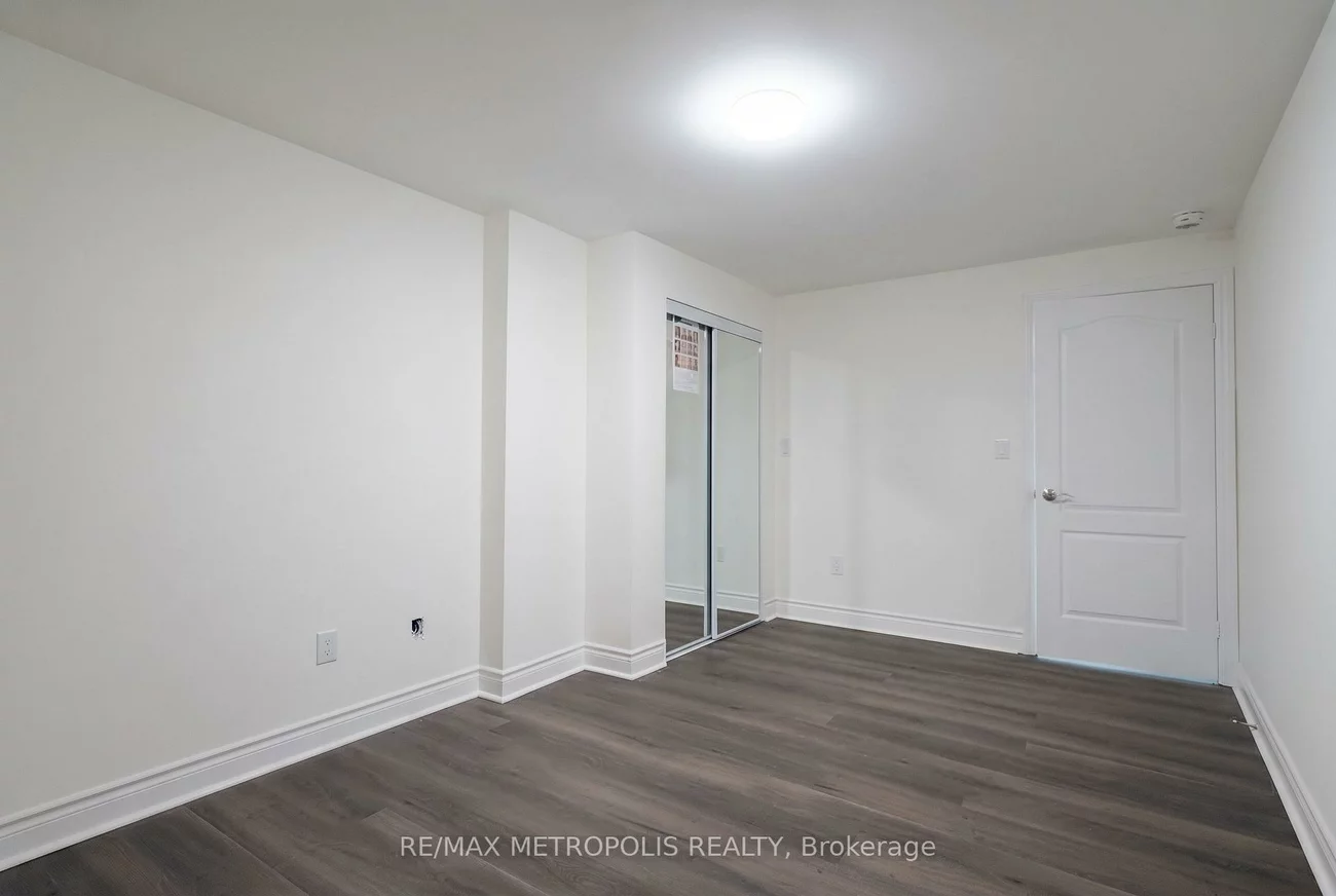 11, Huron, Bradford, Bradford West Gwillimbury