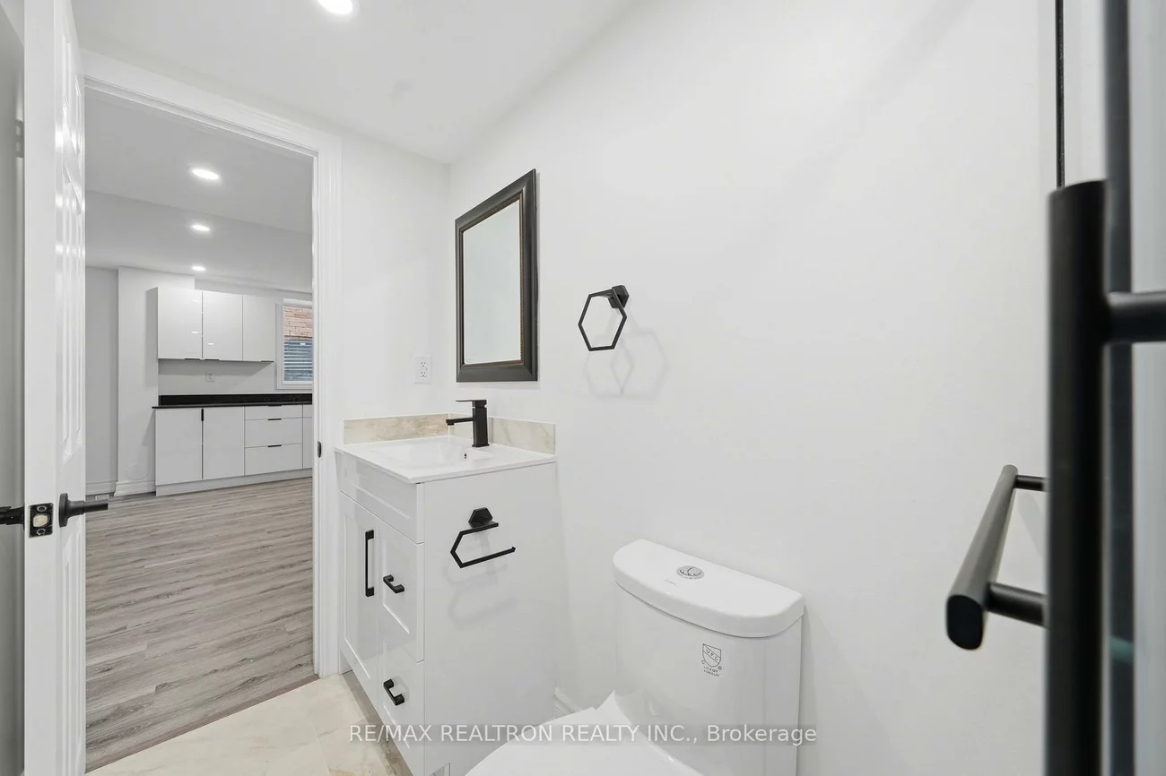 55, Bartram, Bradford, Bradford West Gwillimbury