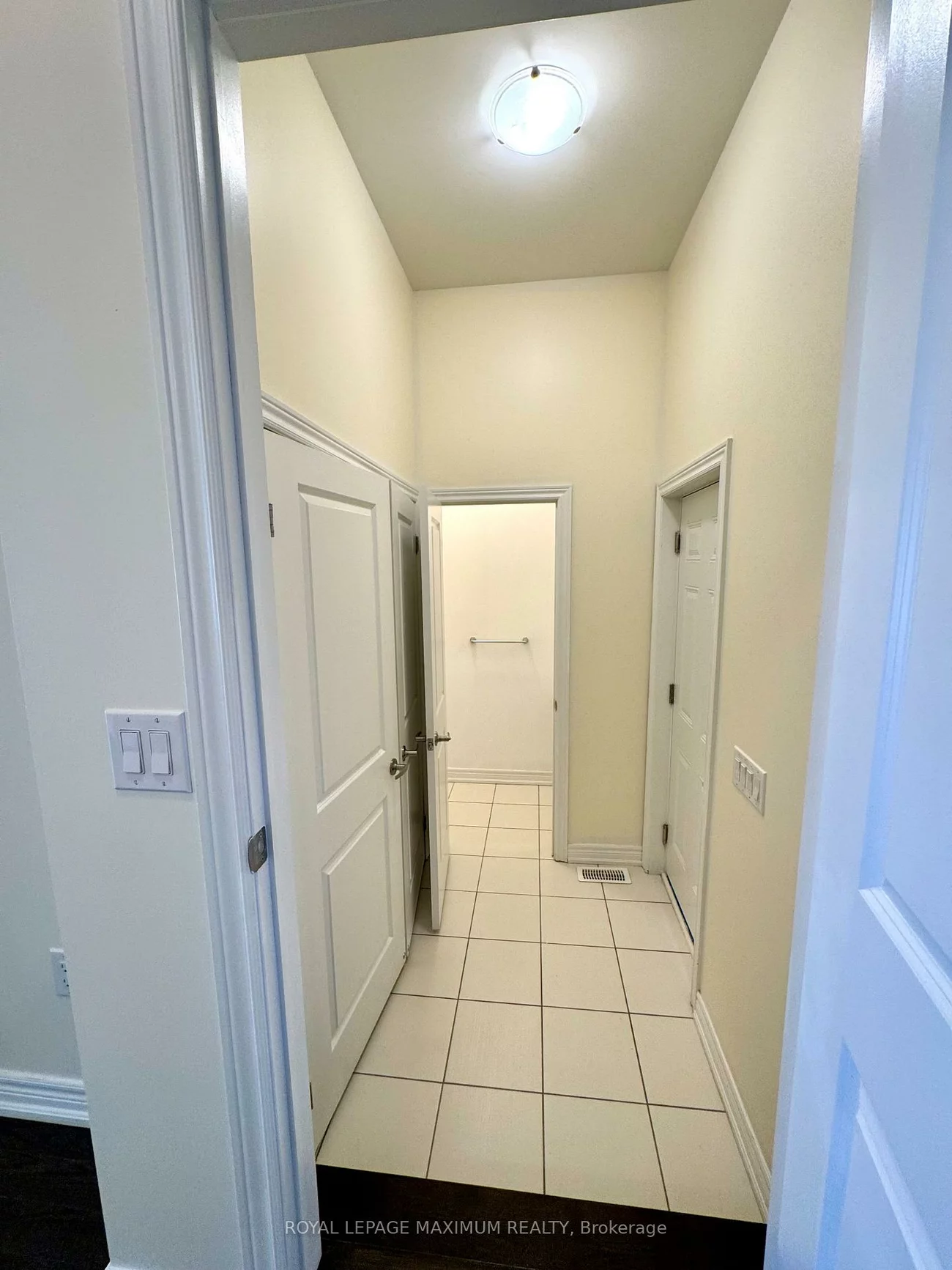 76, Blackwell, Bradford, Bradford West Gwillimbury