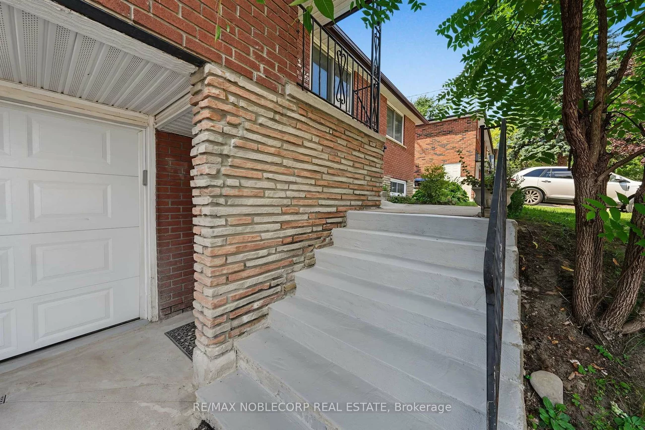 166, Collings, Bradford, Bradford West Gwillimbury