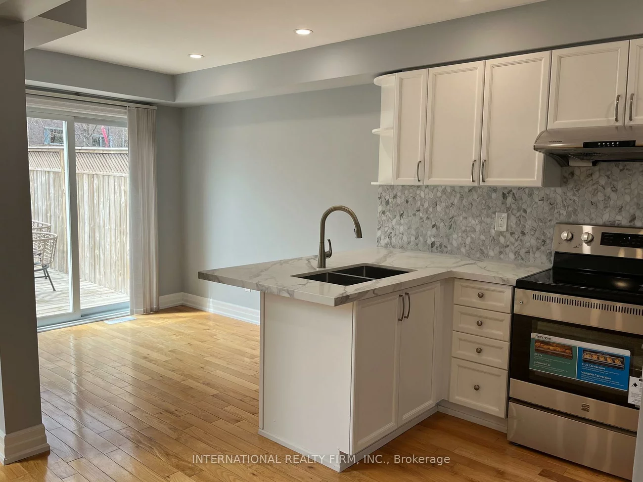 44, Natale, Bradford, Bradford West Gwillimbury