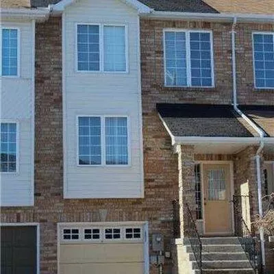 44, Natale, Bradford, Bradford West Gwillimbury