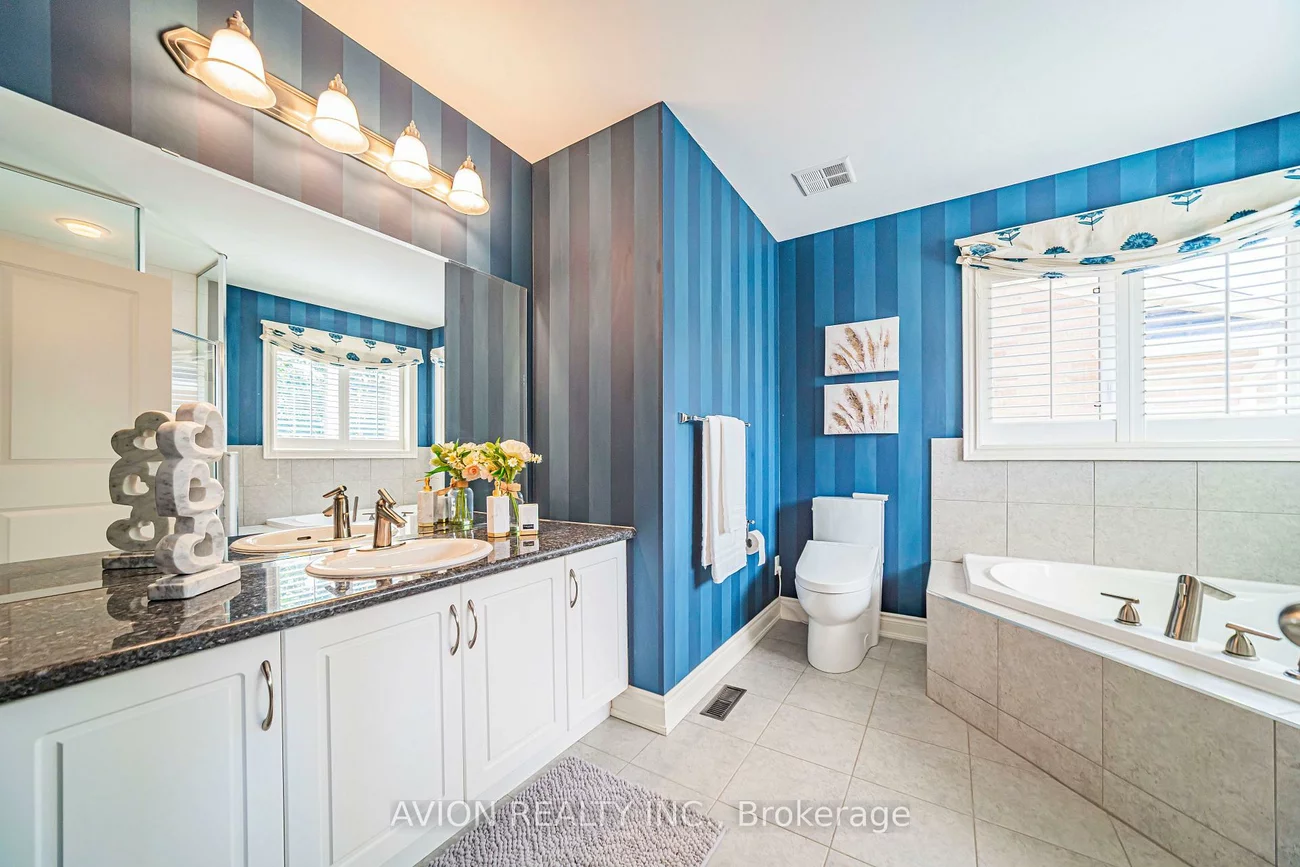 46, Rogers, Bradford, Bradford West Gwillimbury