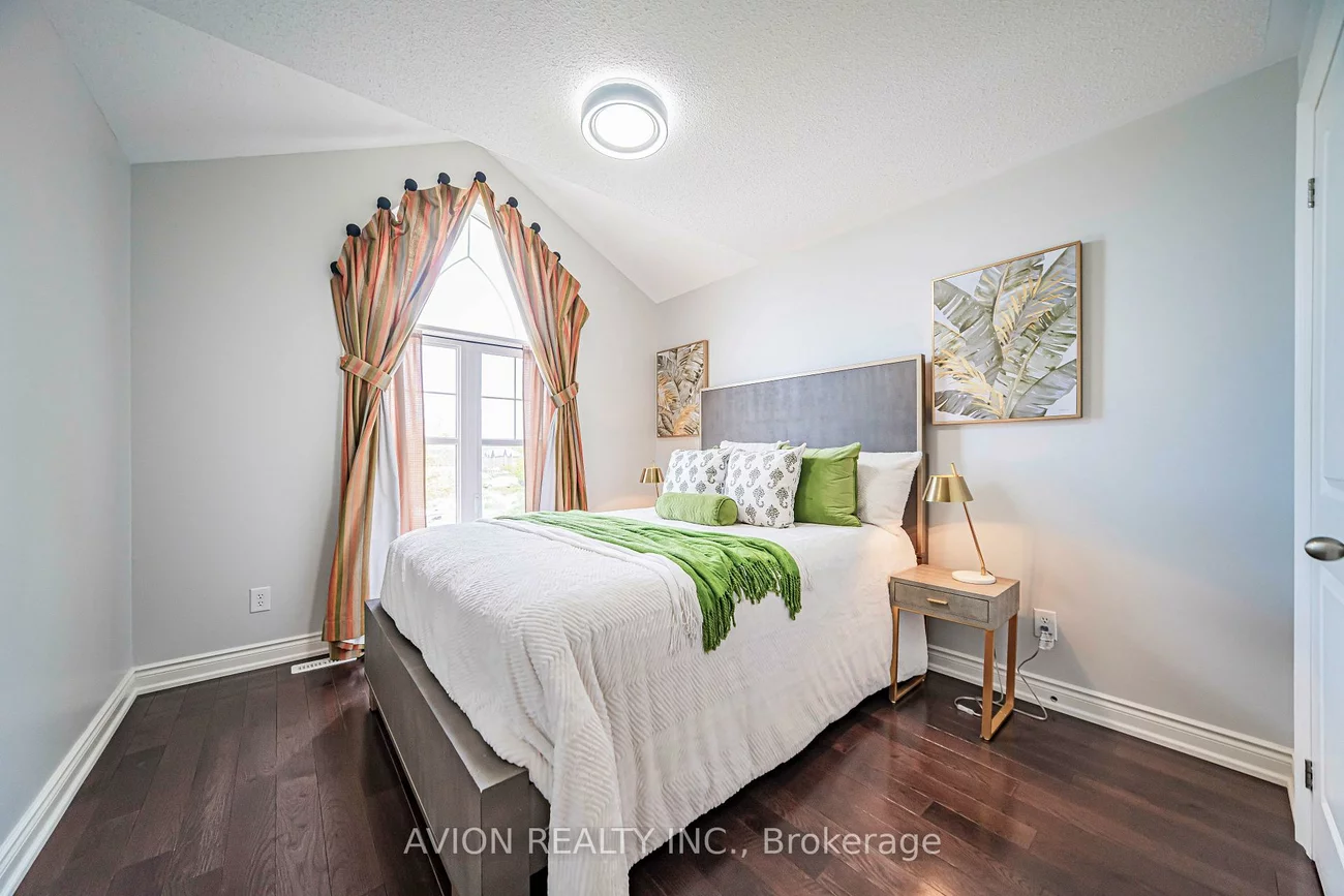 46, Rogers, Bradford, Bradford West Gwillimbury