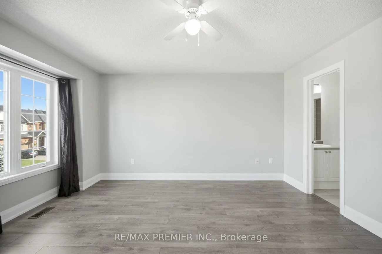 72, Luisa, Bradford, Bradford West Gwillimbury