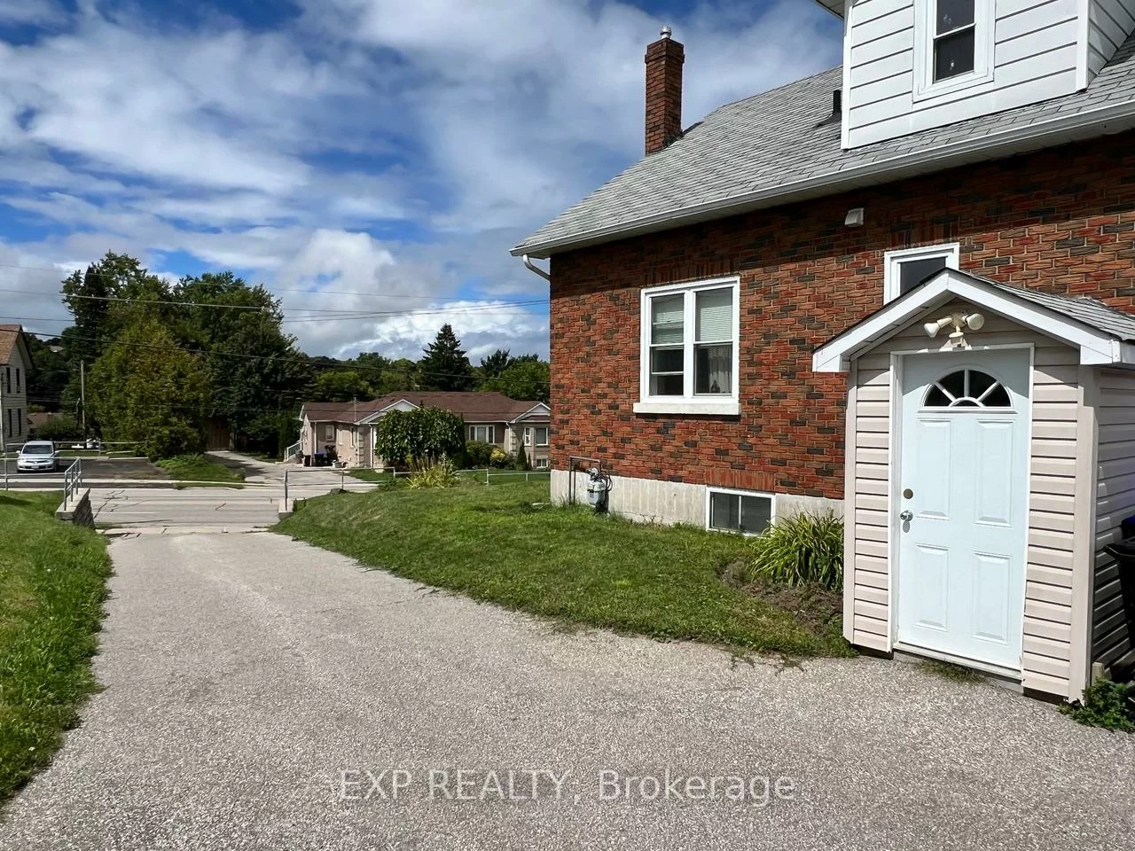 205, Simcoe, Bradford, Bradford West Gwillimbury
