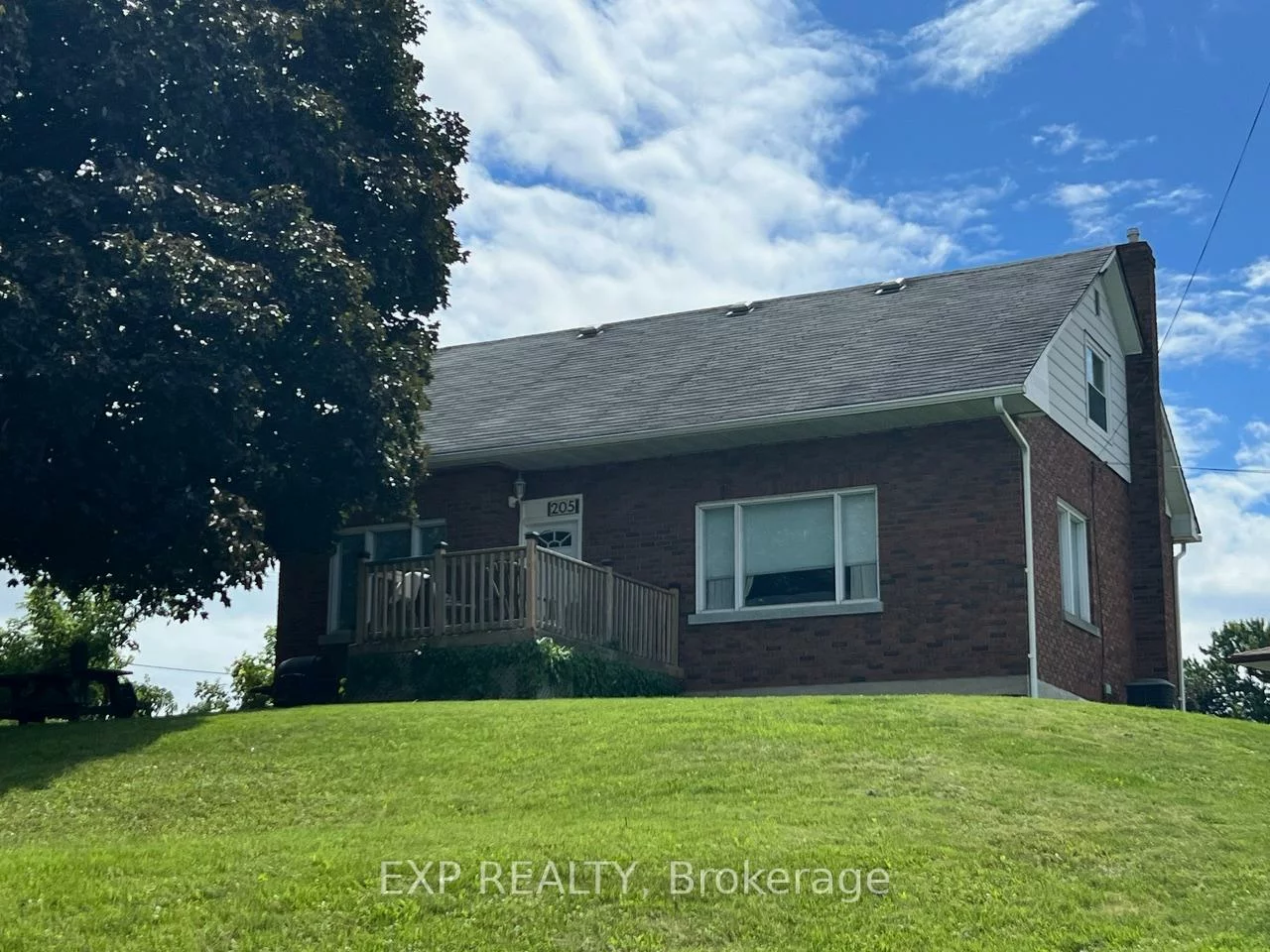 205, Simcoe, Bradford, Bradford West Gwillimbury