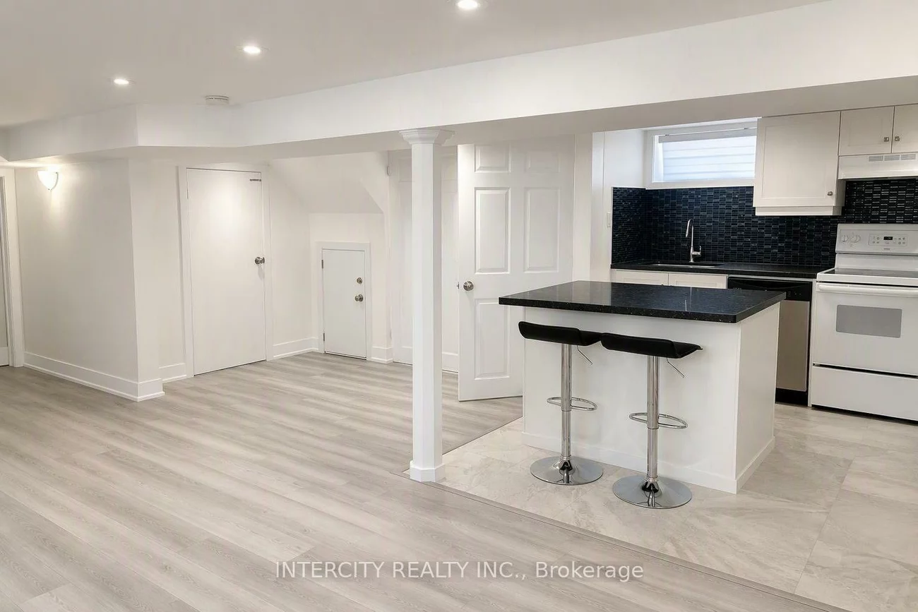 46, Bingham, Bradford, Bradford West Gwillimbury
