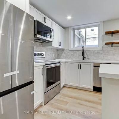 4, Carrington, Bradford, Bradford West Gwillimbury
