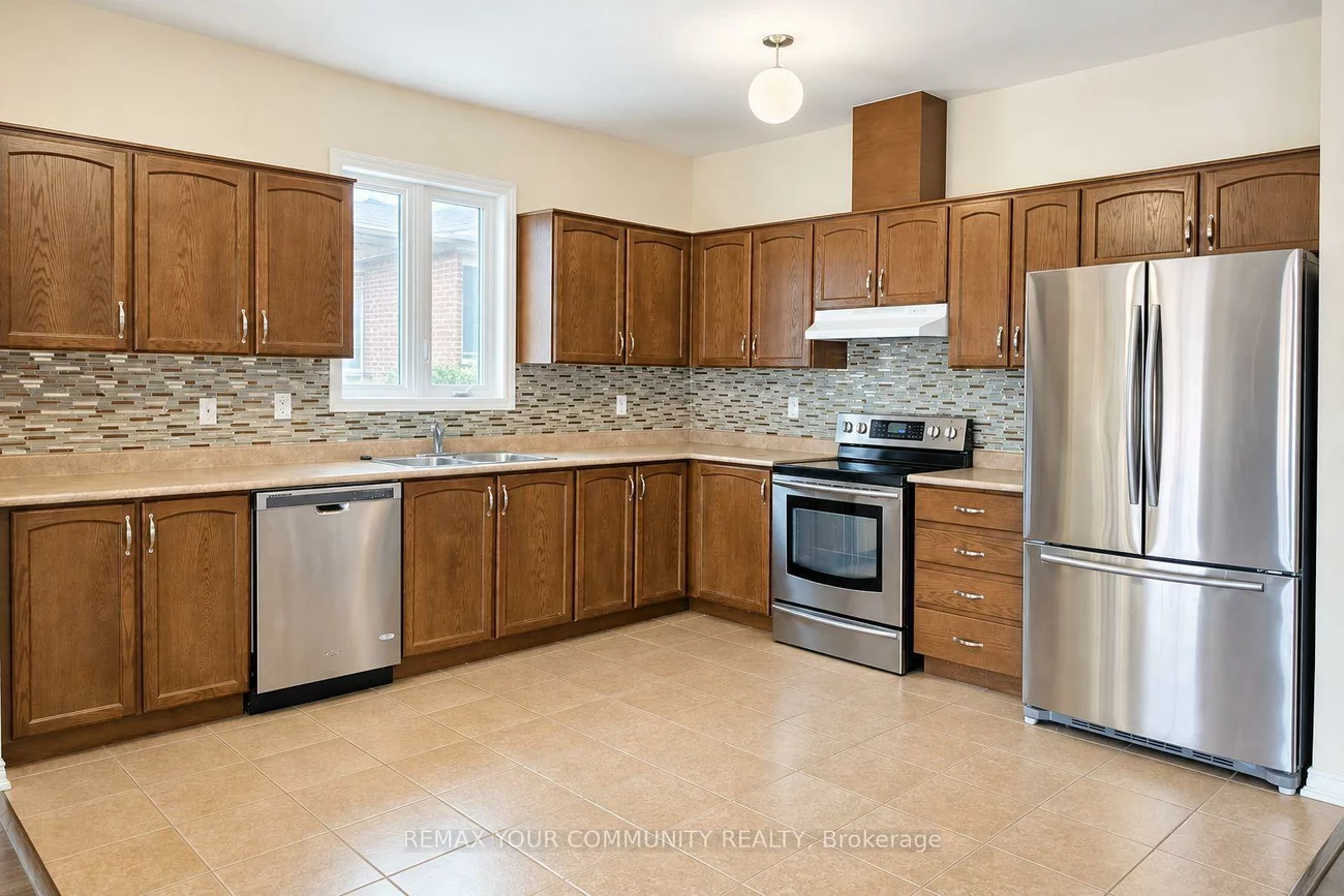 10, Armstrong, Bradford, Bradford West Gwillimbury