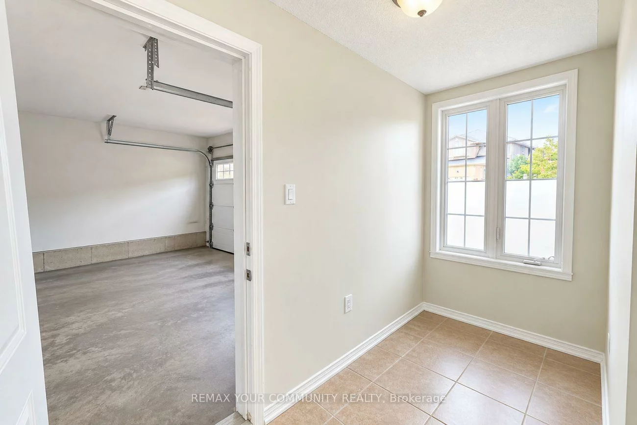 10, Armstrong, Bradford, Bradford West Gwillimbury
