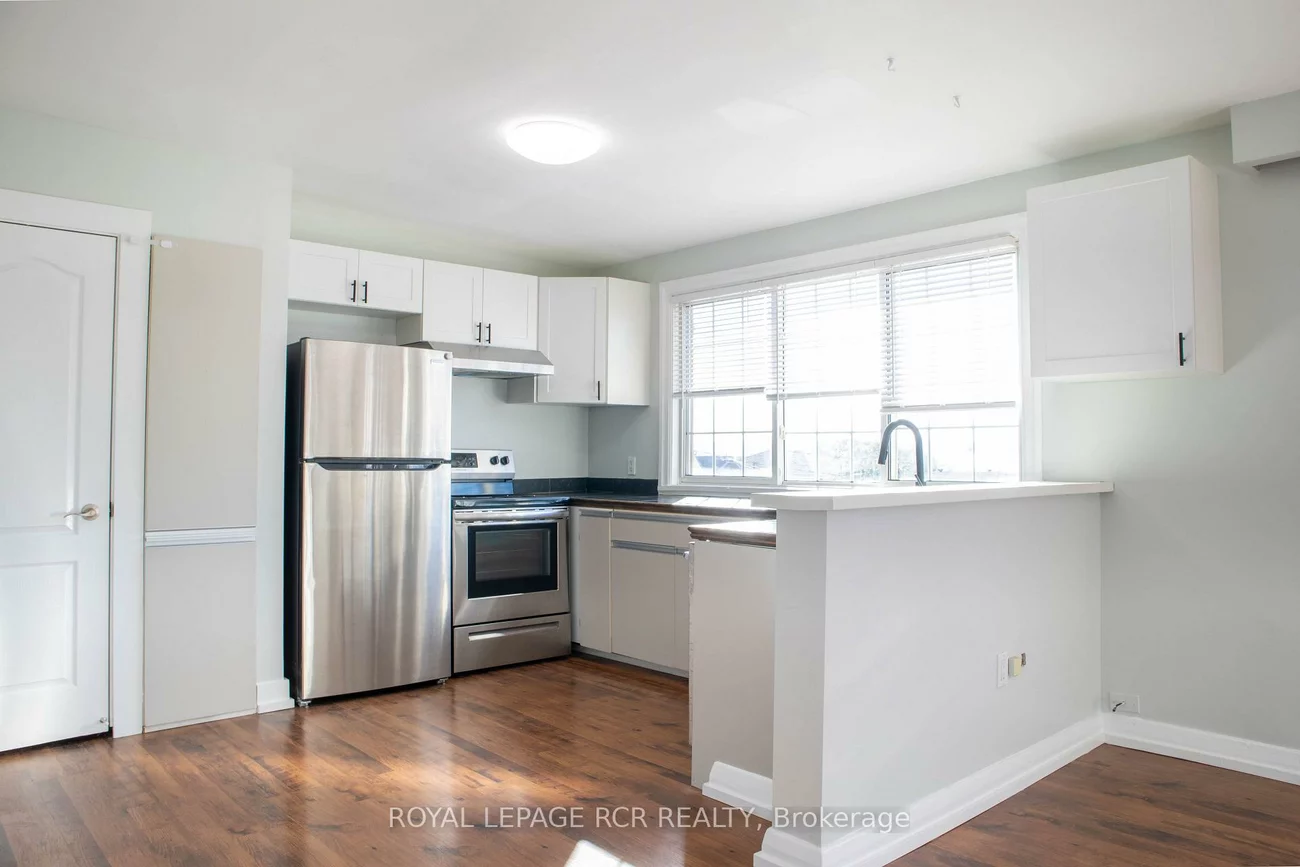 22, Centre, Bradford, Bradford West Gwillimbury