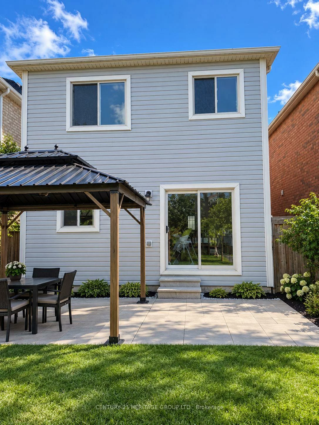 212, Armstrong, Bradford, Bradford West Gwillimbury