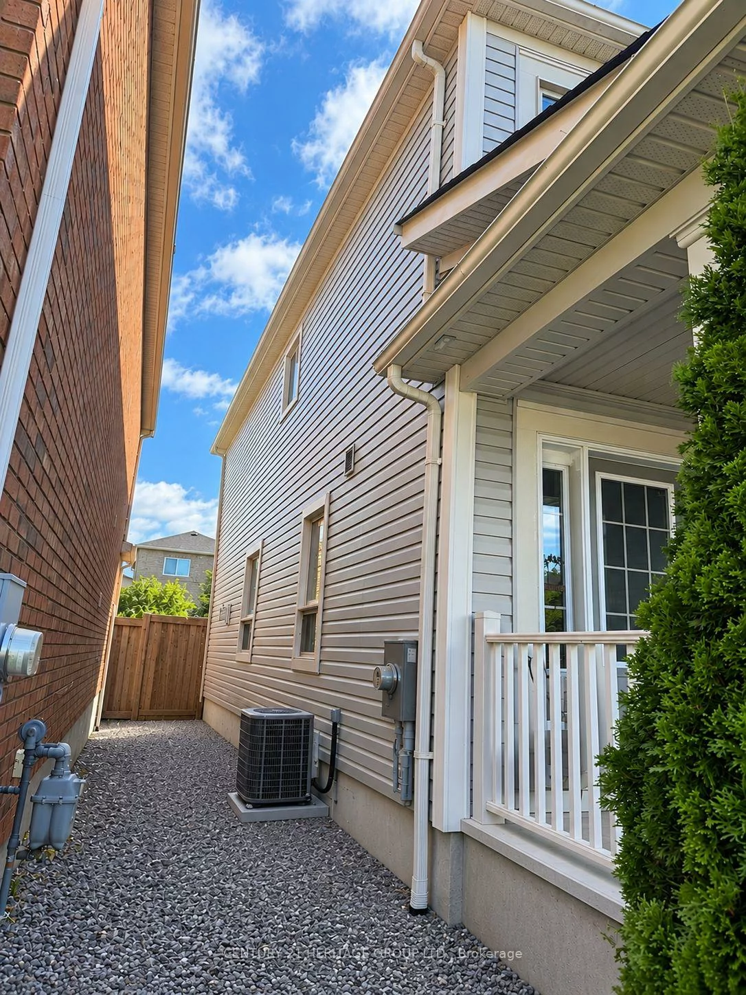 212, Armstrong, Bradford, Bradford West Gwillimbury