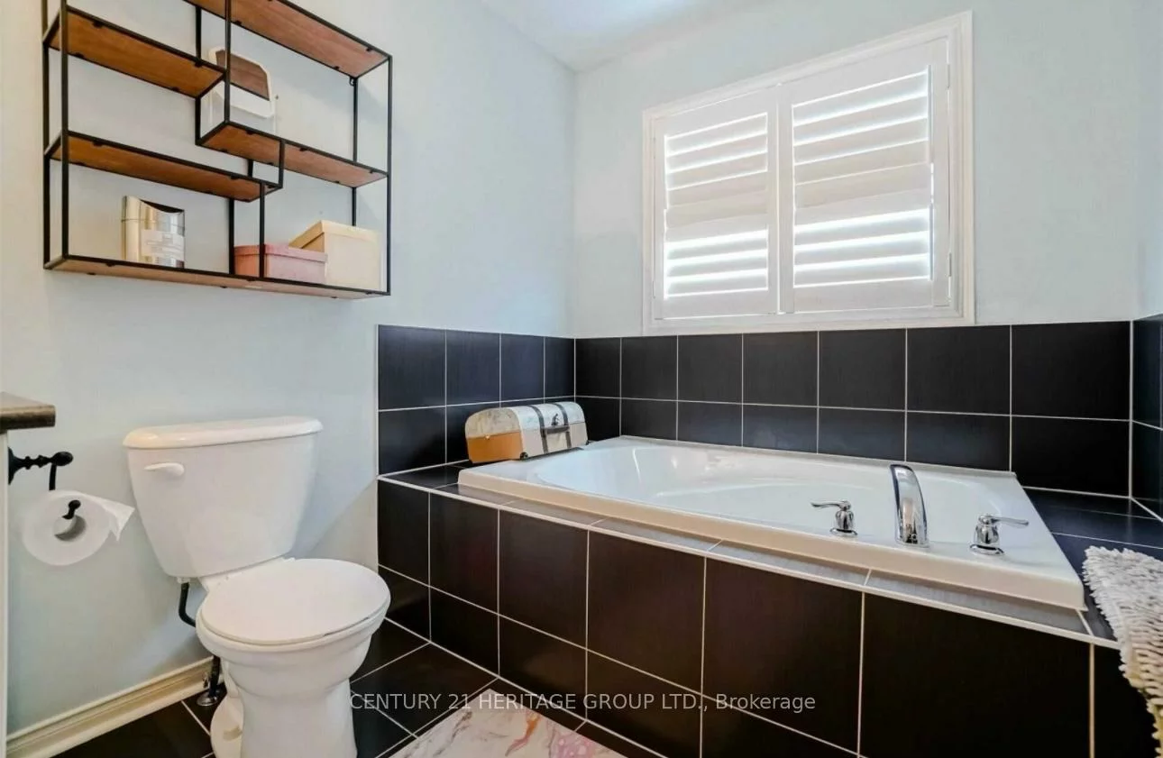 212, Armstrong, Bradford, Bradford West Gwillimbury