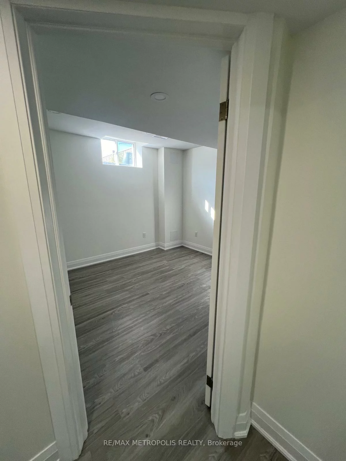 203, Gardiner, Bradford, Bradford West Gwillimbury
